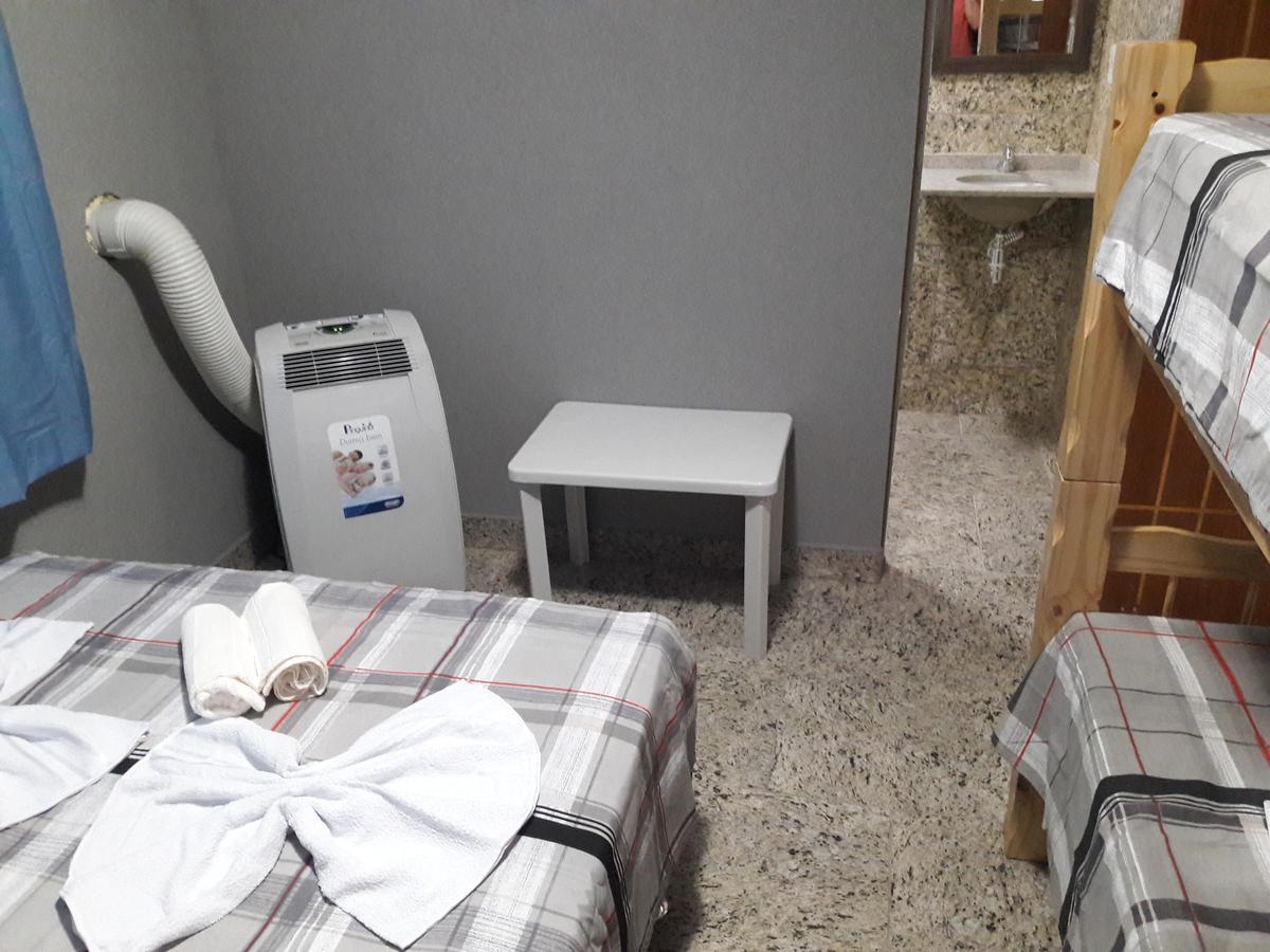 Hostel Falcao-Suites Privativas Com Ar Condicionado Риу-даз-Острас Экстерьер фото